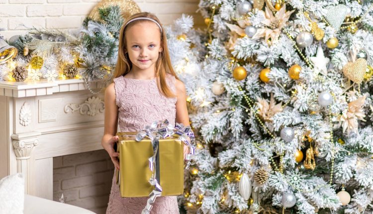 child, christmas, girl